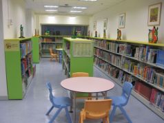 Shek Wai Kok Public Library ( Small Library )2