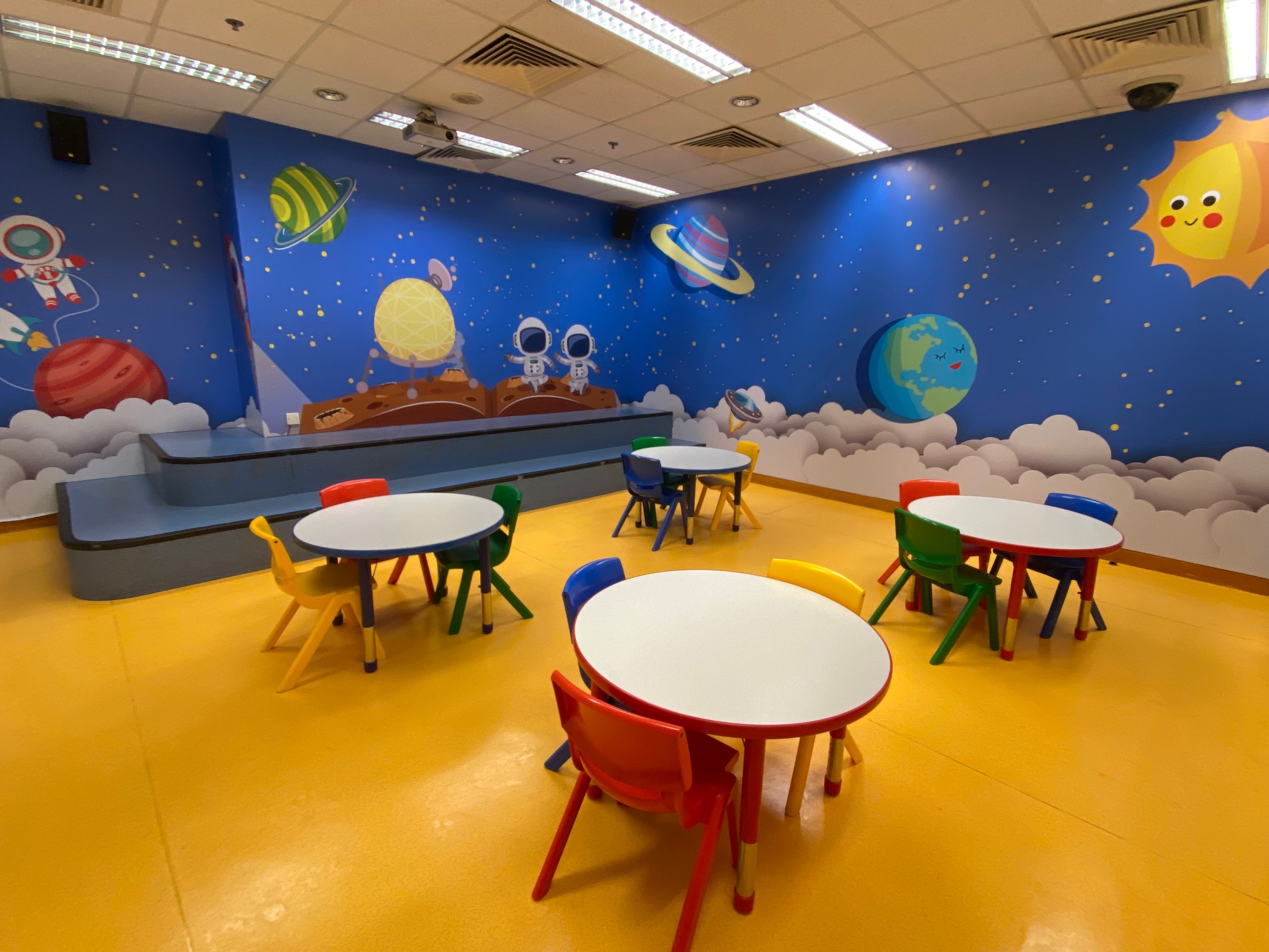 Tin Shui Wai North Public Library ( Small Library )3